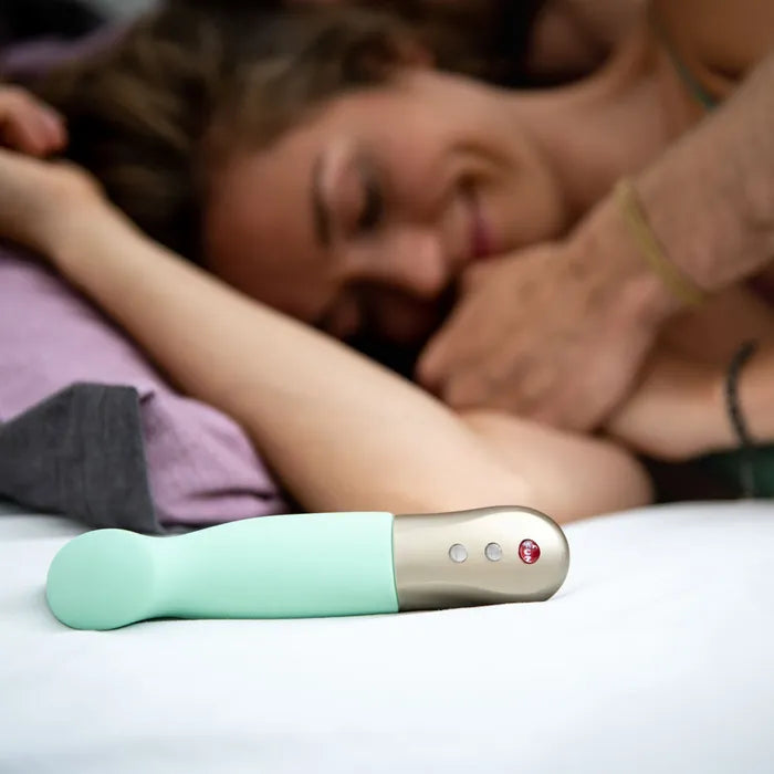 Fun Factory SUNDAZE pistachio - Green 17.5 cm USB Rechargeable Thrusting Vibrator